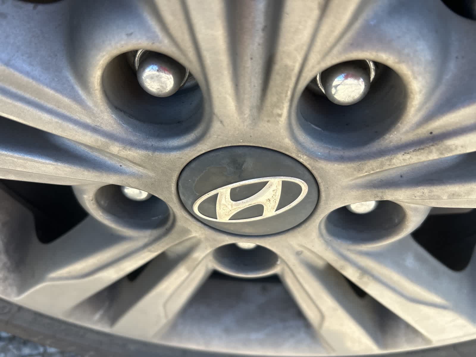Thumbnail: 2018 Hyundai Elantra - 12