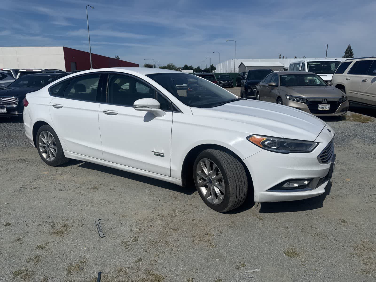 2017 Ford Fusion Energi SE Luxury photo 2