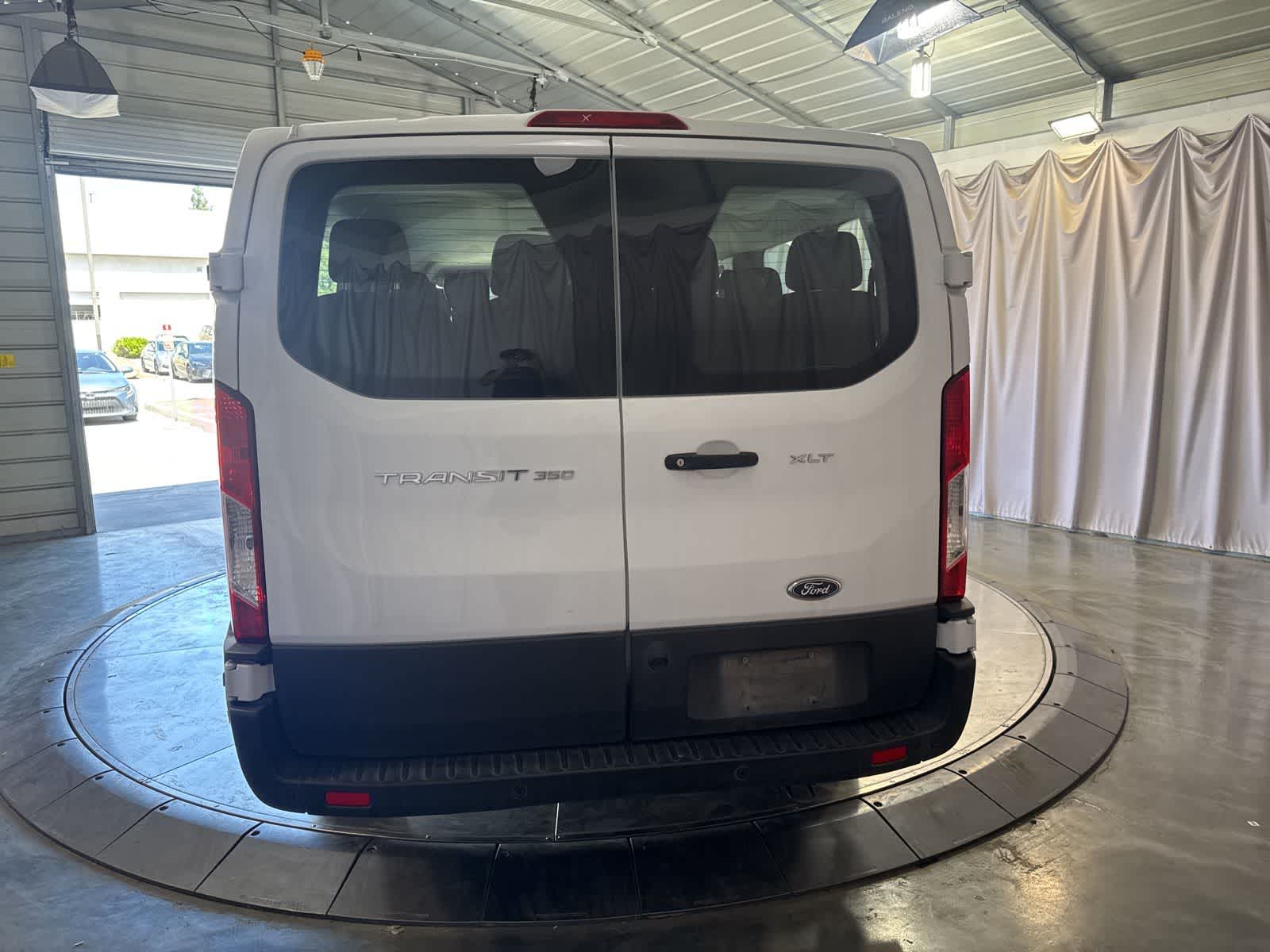 2022 Ford Transit-350 Passenger photo 5