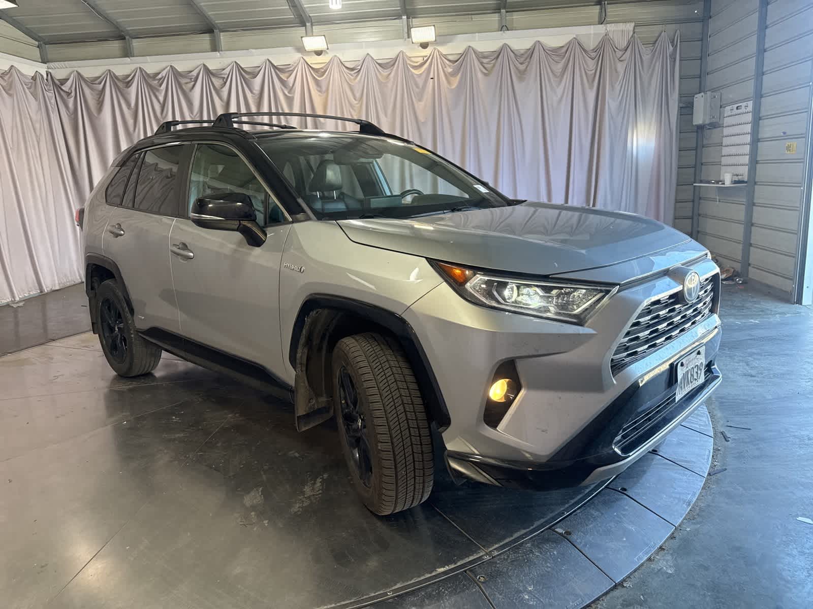 Thumbnail: 2021 Toyota RAV4 - 3