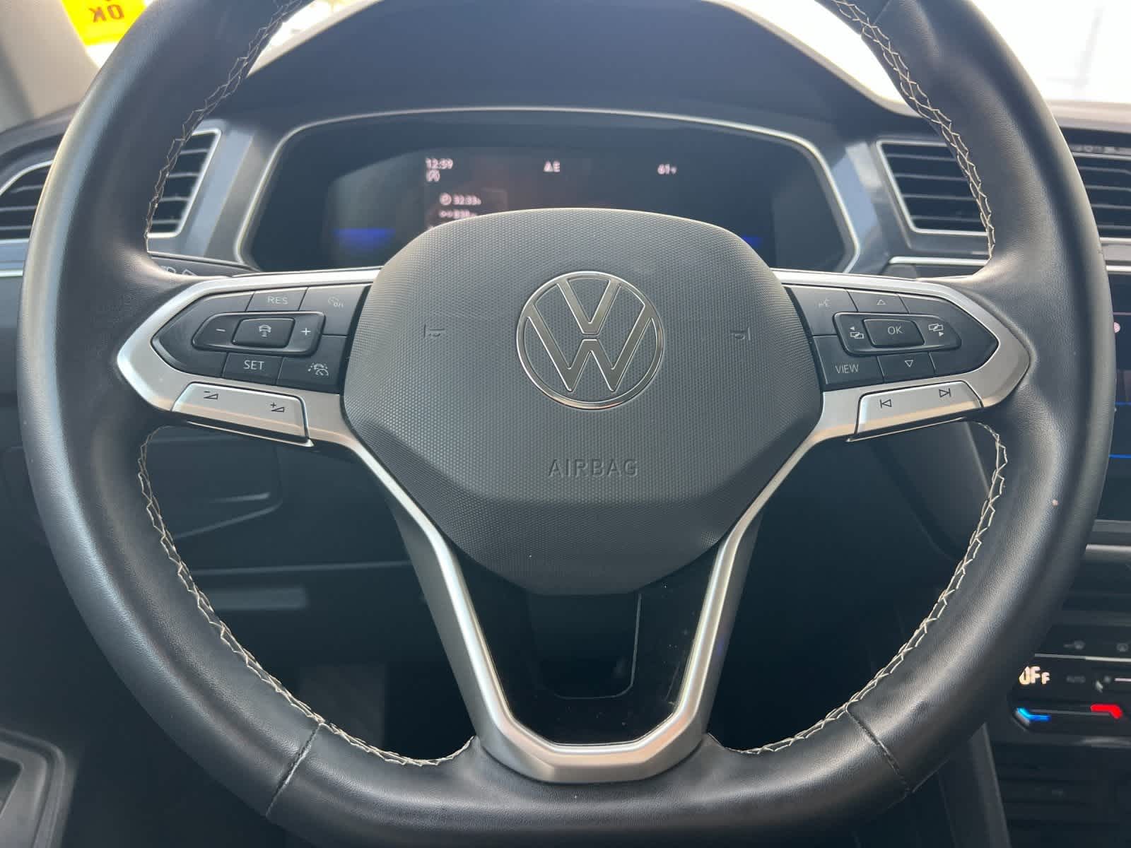 Thumbnail: 2024 Volkswagen Tiguan - 25