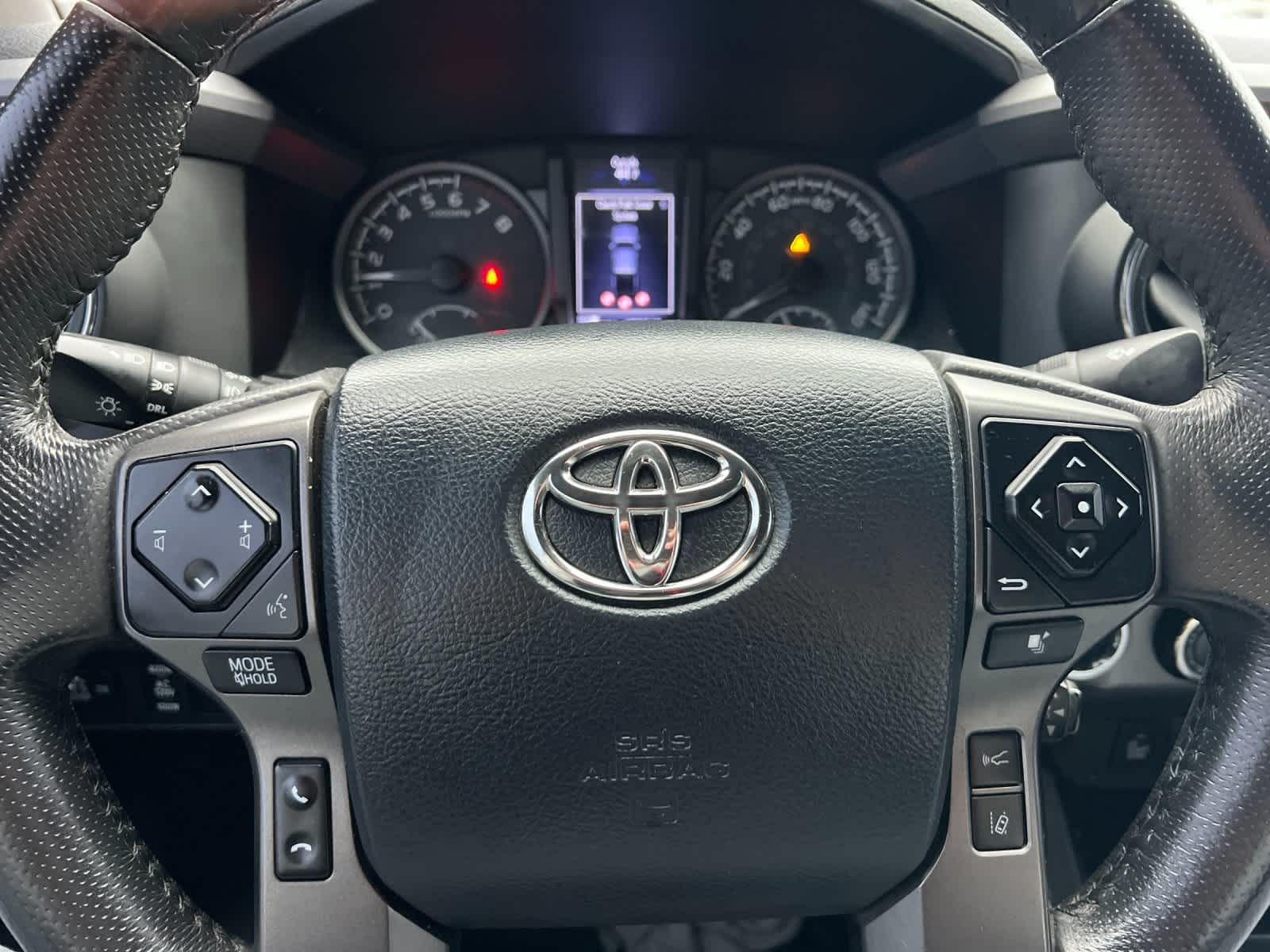 Thumbnail: 2018 Toyota Tacoma - 23