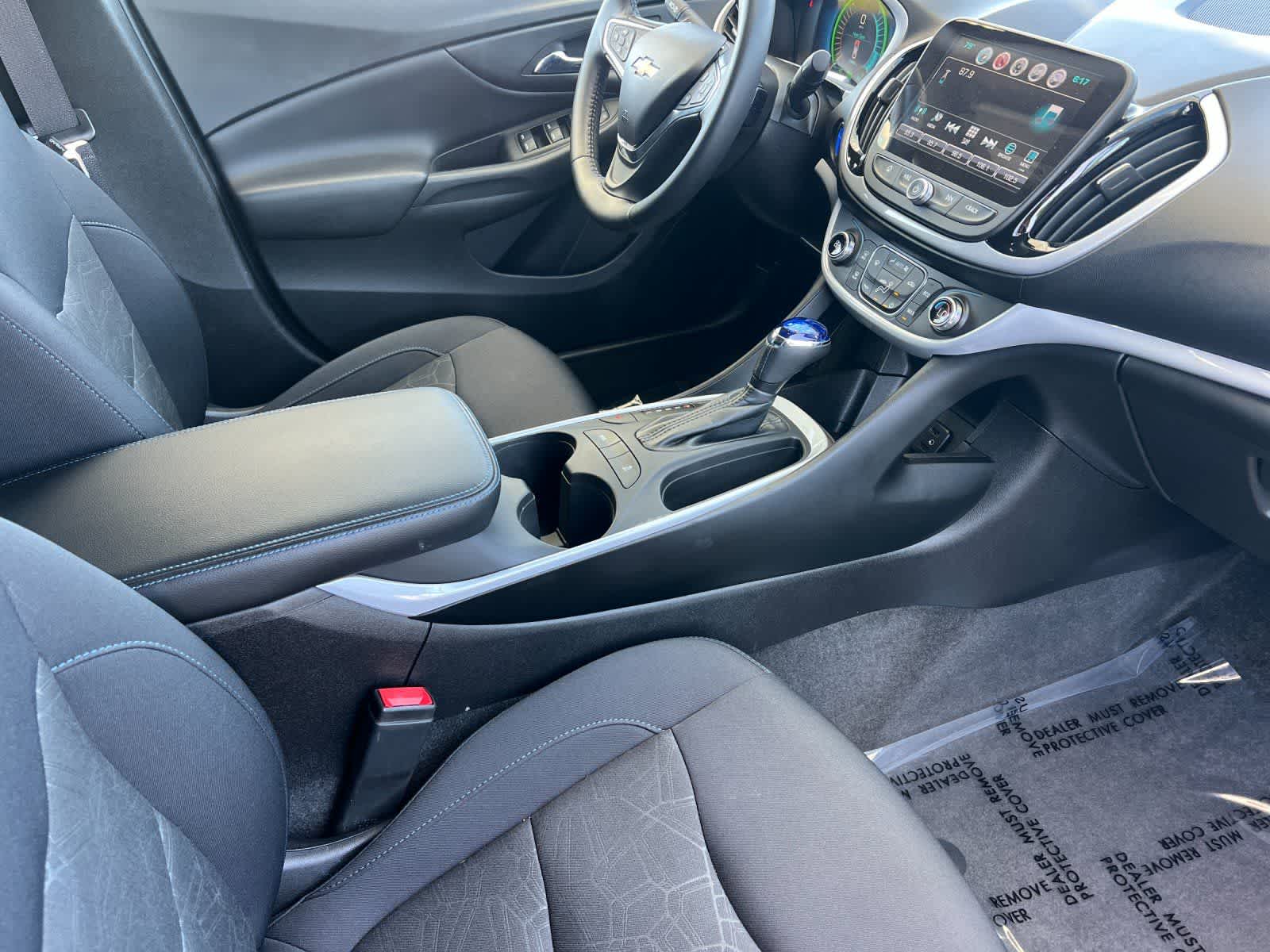 Thumbnail: 2017 Chevrolet Volt - 16