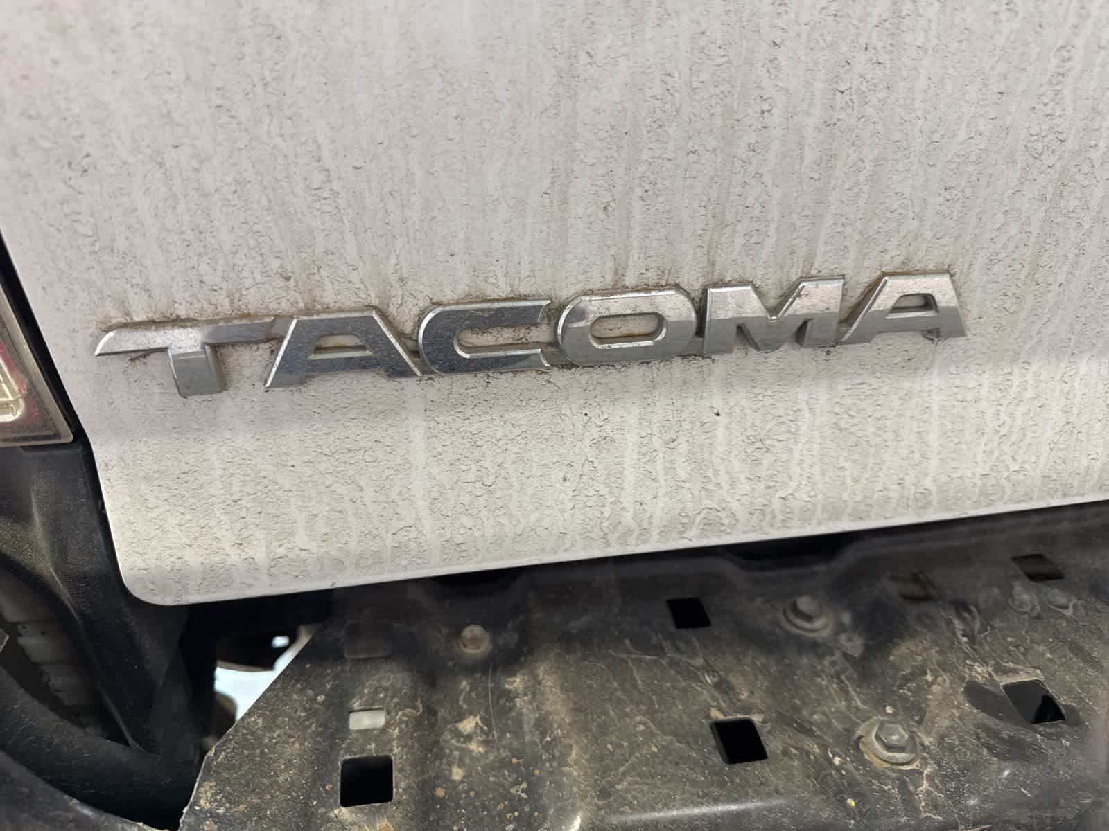 Thumbnail: 2015 Toyota Tacoma - 11