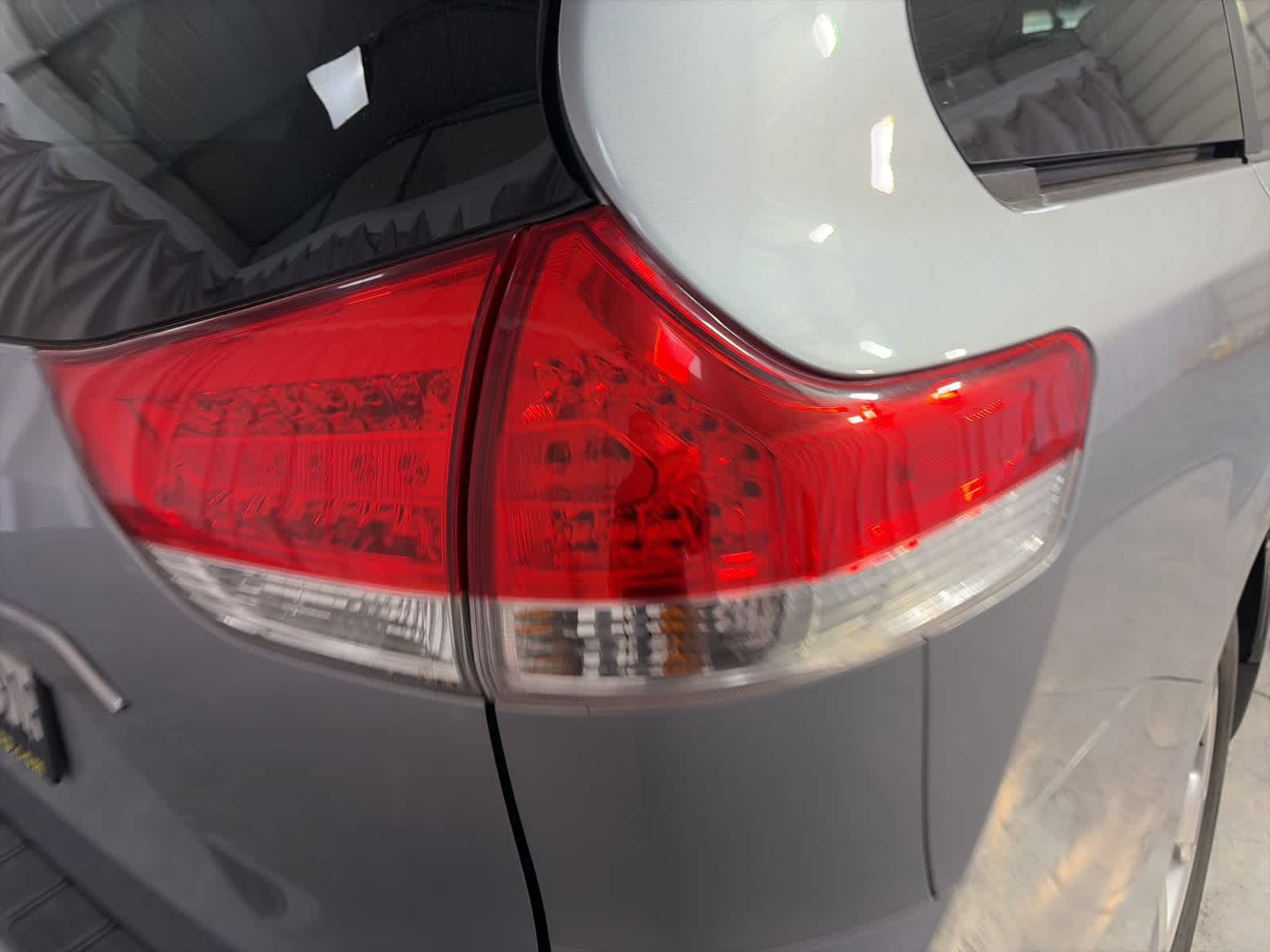 Thumbnail: 2012 Toyota Sienna - 9