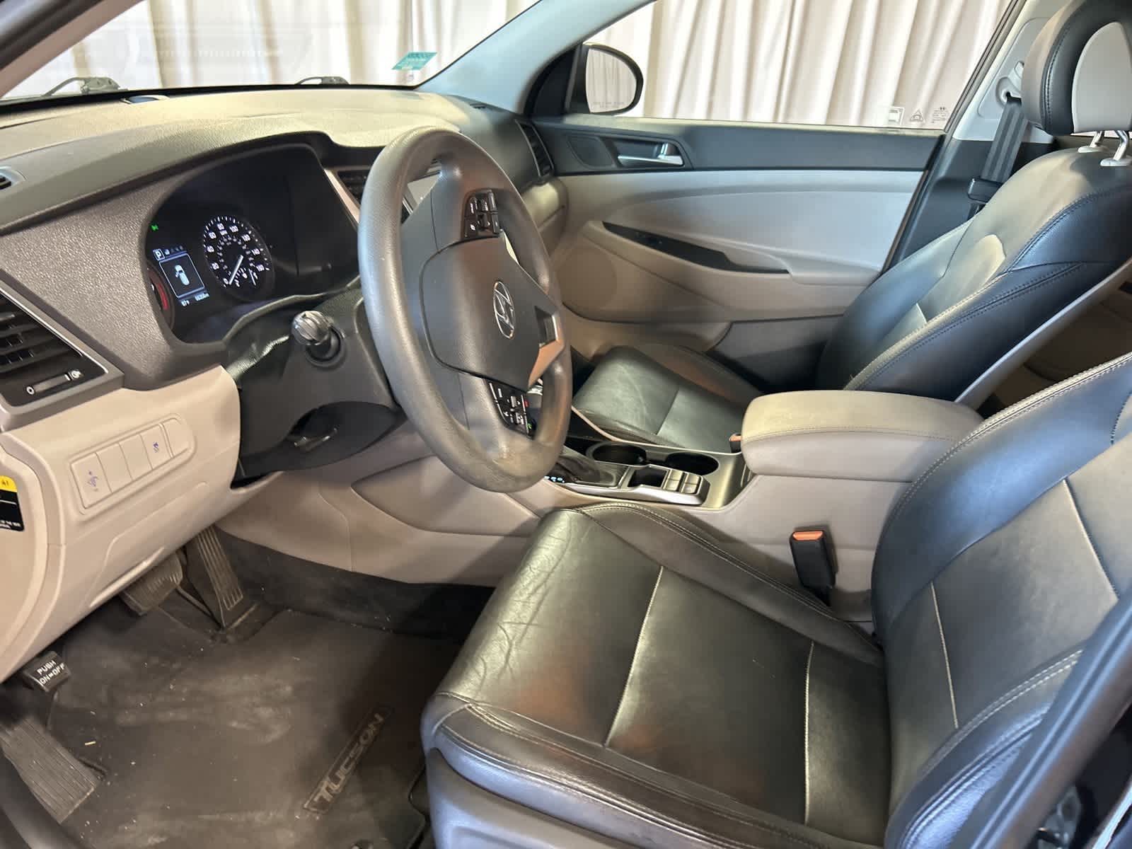 2016 Hyundai Tucson SE 22