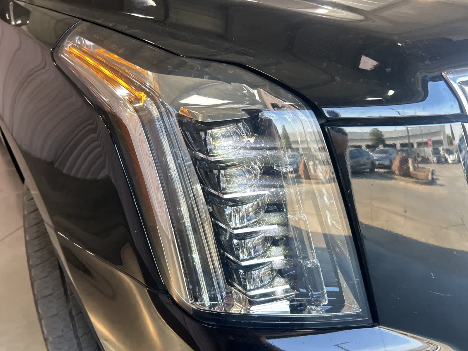 Thumbnail: 2018 Cadillac Escalade - 4
