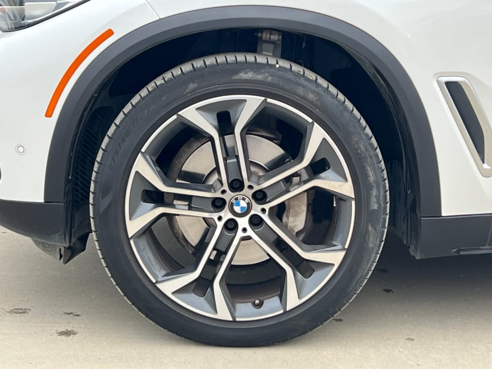 Thumbnail: 2023 BMW X5 - 27