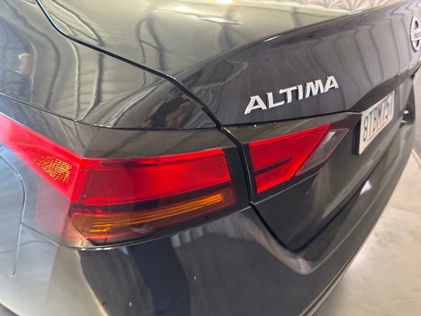 Thumbnail: 2020 Nissan Altima - 11