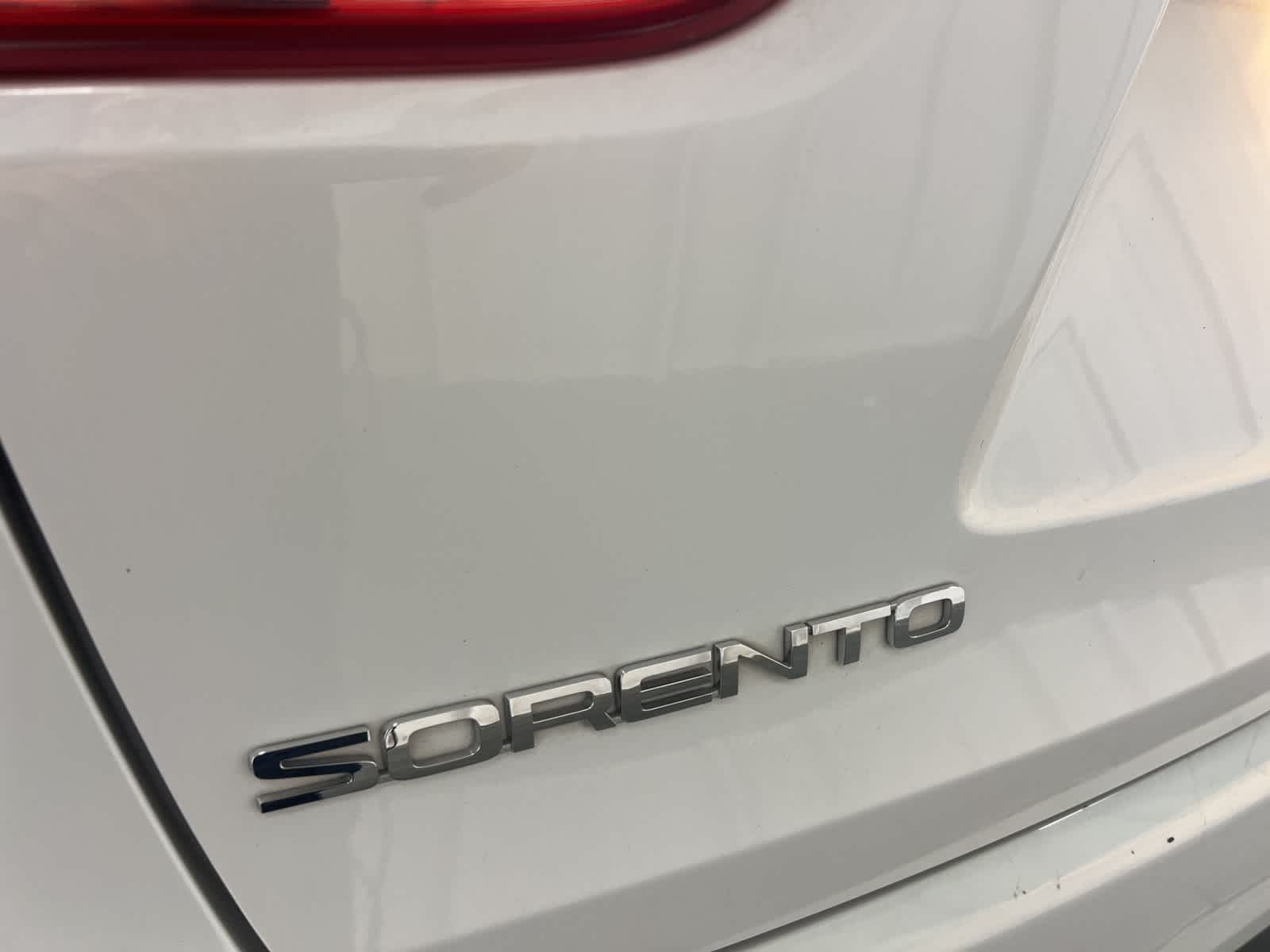 Thumbnail: 2016 Kia Sorento - 12
