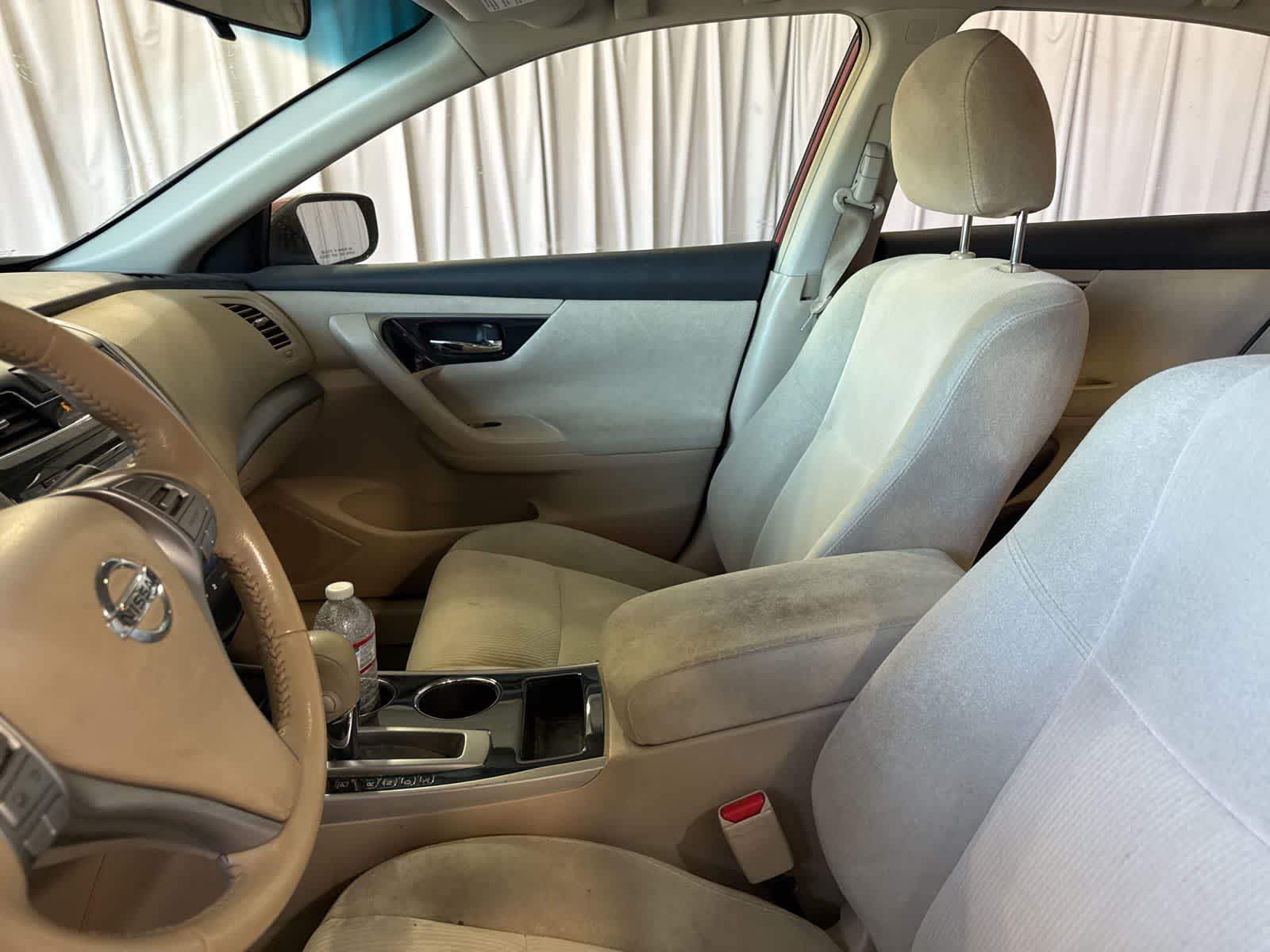 Thumbnail: 2013 Nissan Altima - 22