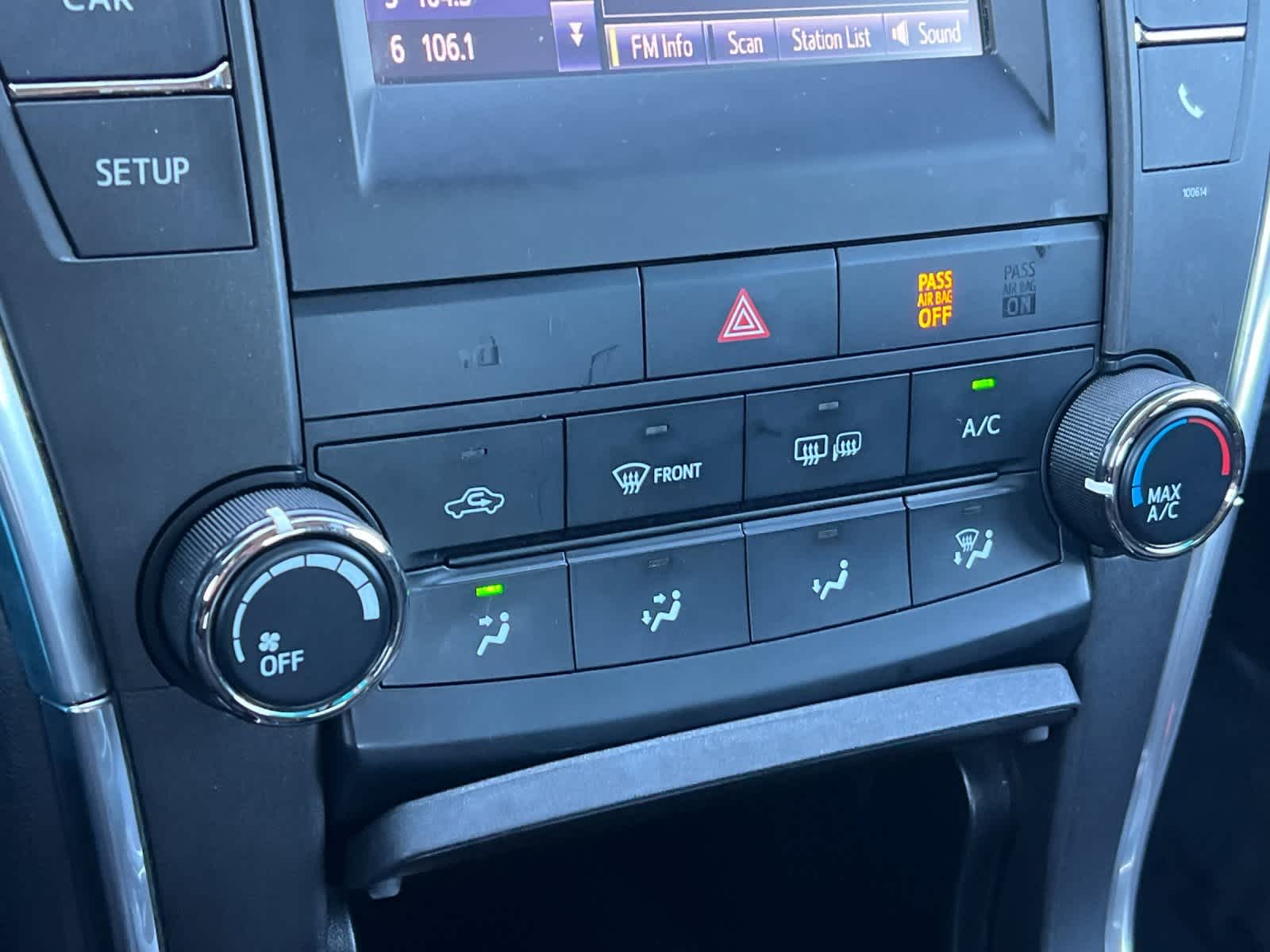 Thumbnail: 2016 Toyota Camry - 20