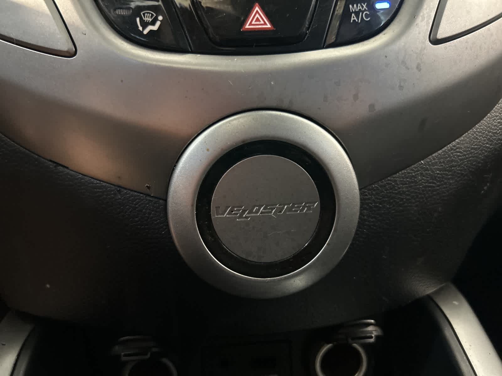 Thumbnail: 2015 Hyundai Veloster - 26
