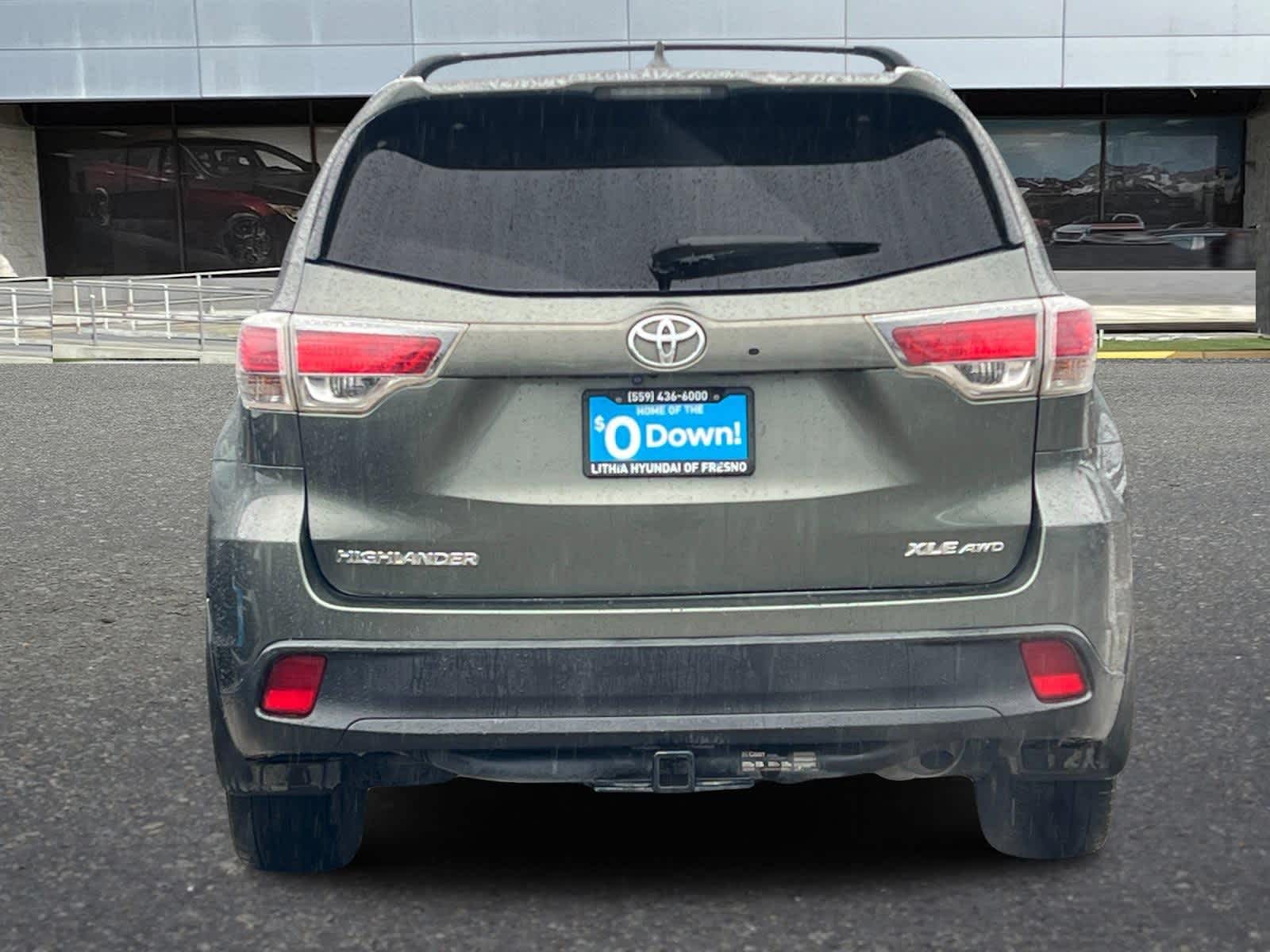 Thumbnail: 2015 Toyota Highlander - 7