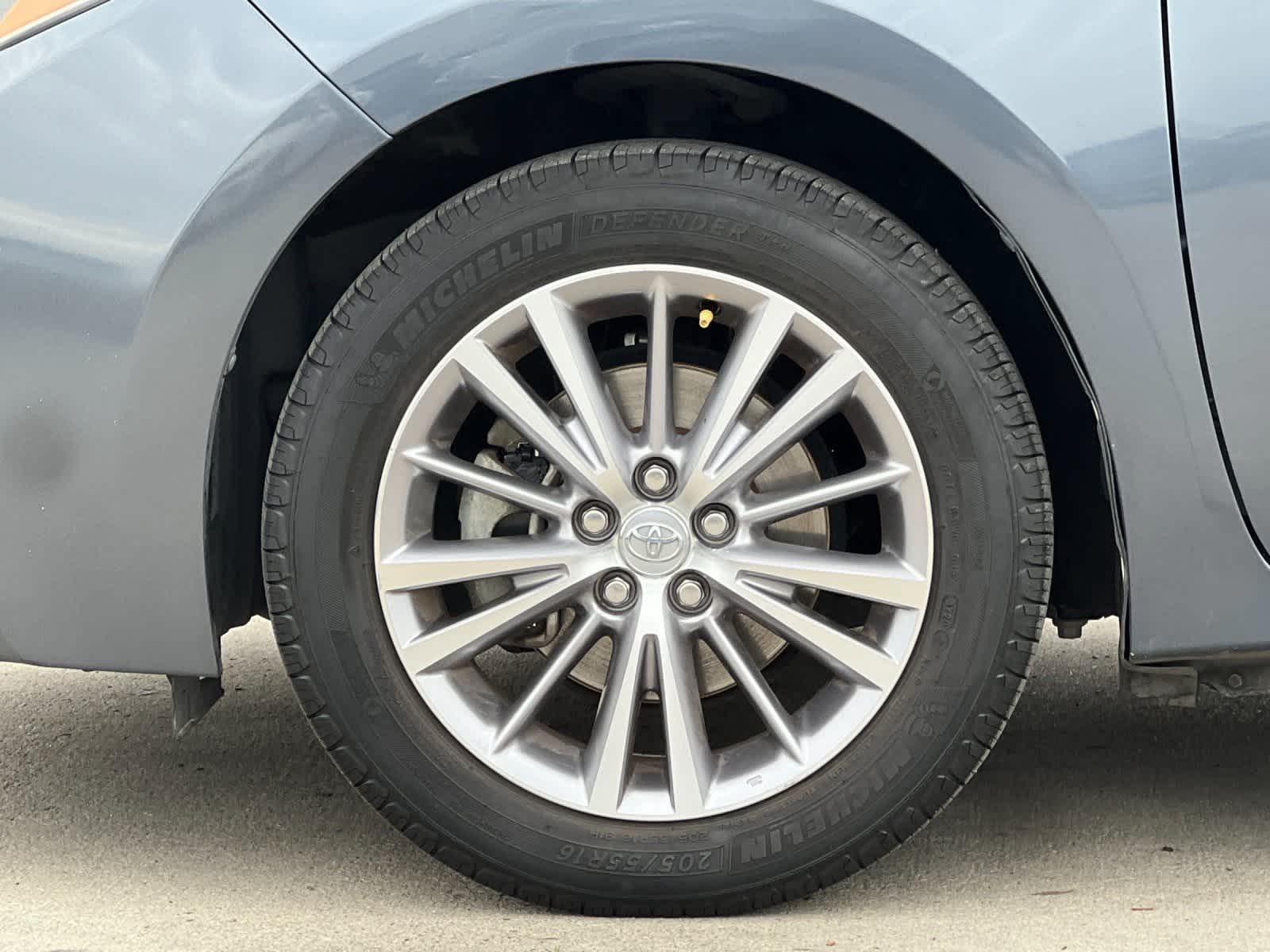 Thumbnail: 2014 Toyota Corolla - 25