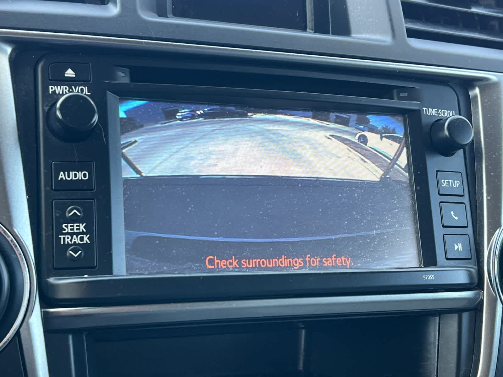 Thumbnail: 2013 Toyota Highlander - 21