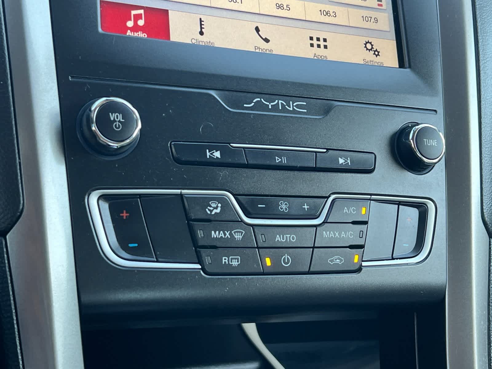 Thumbnail: 2019 Ford Fusion - 19