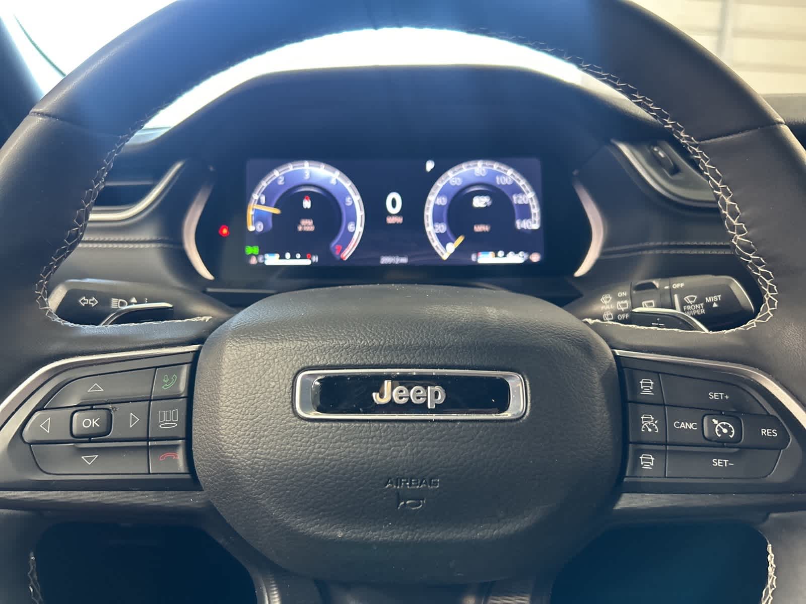 Thumbnail: 2024 Jeep Grand Cherokee L - 31