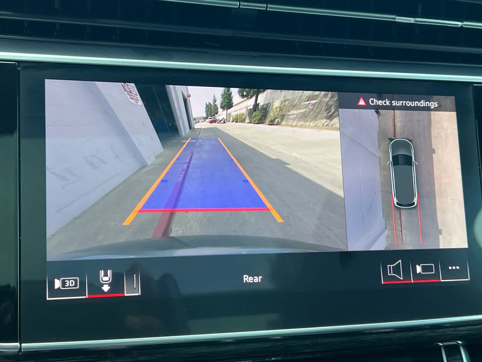 Thumbnail: 2025 Audi Q7 - 21