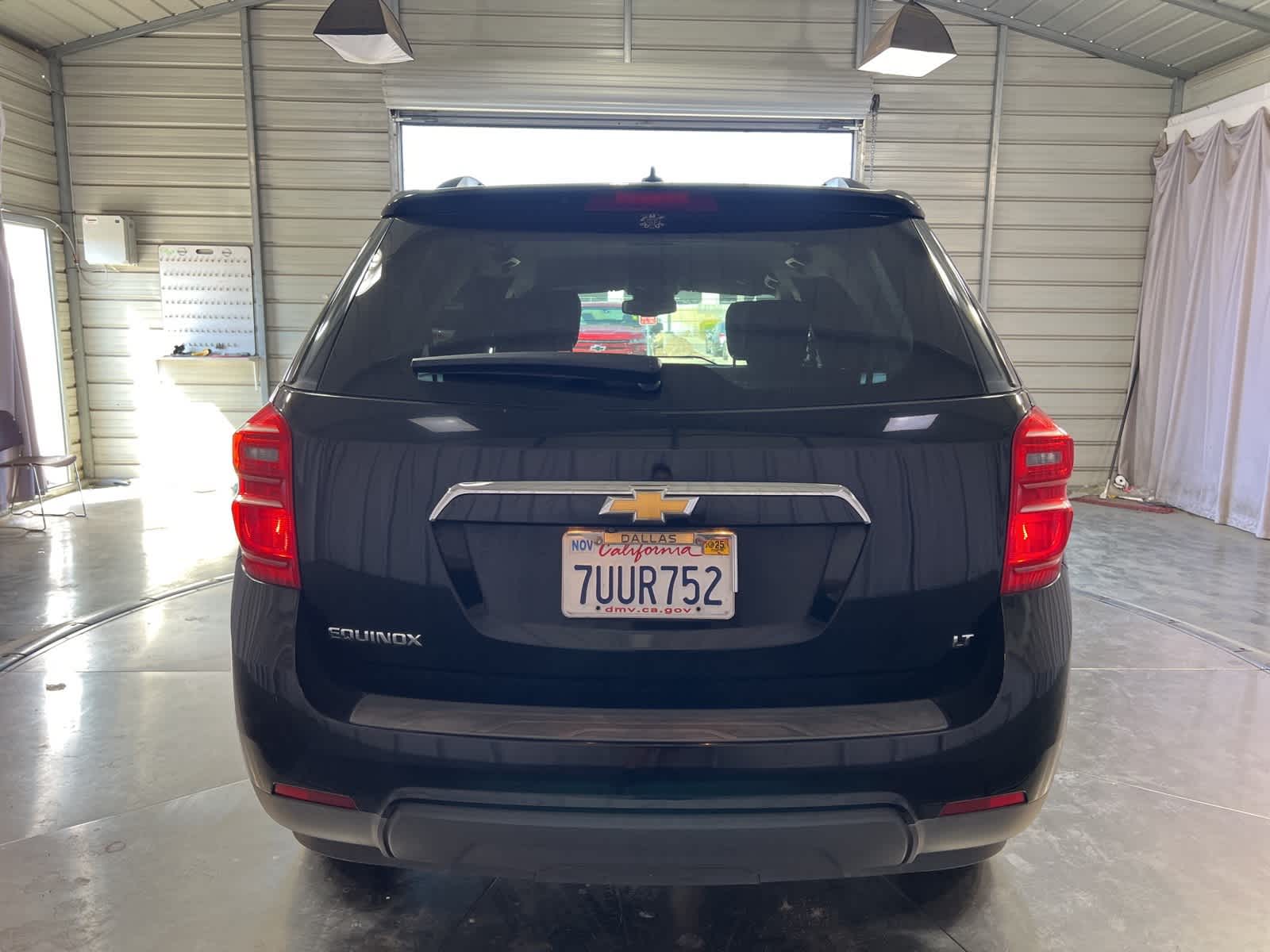 Thumbnail: 2017 Chevrolet Equinox - 6