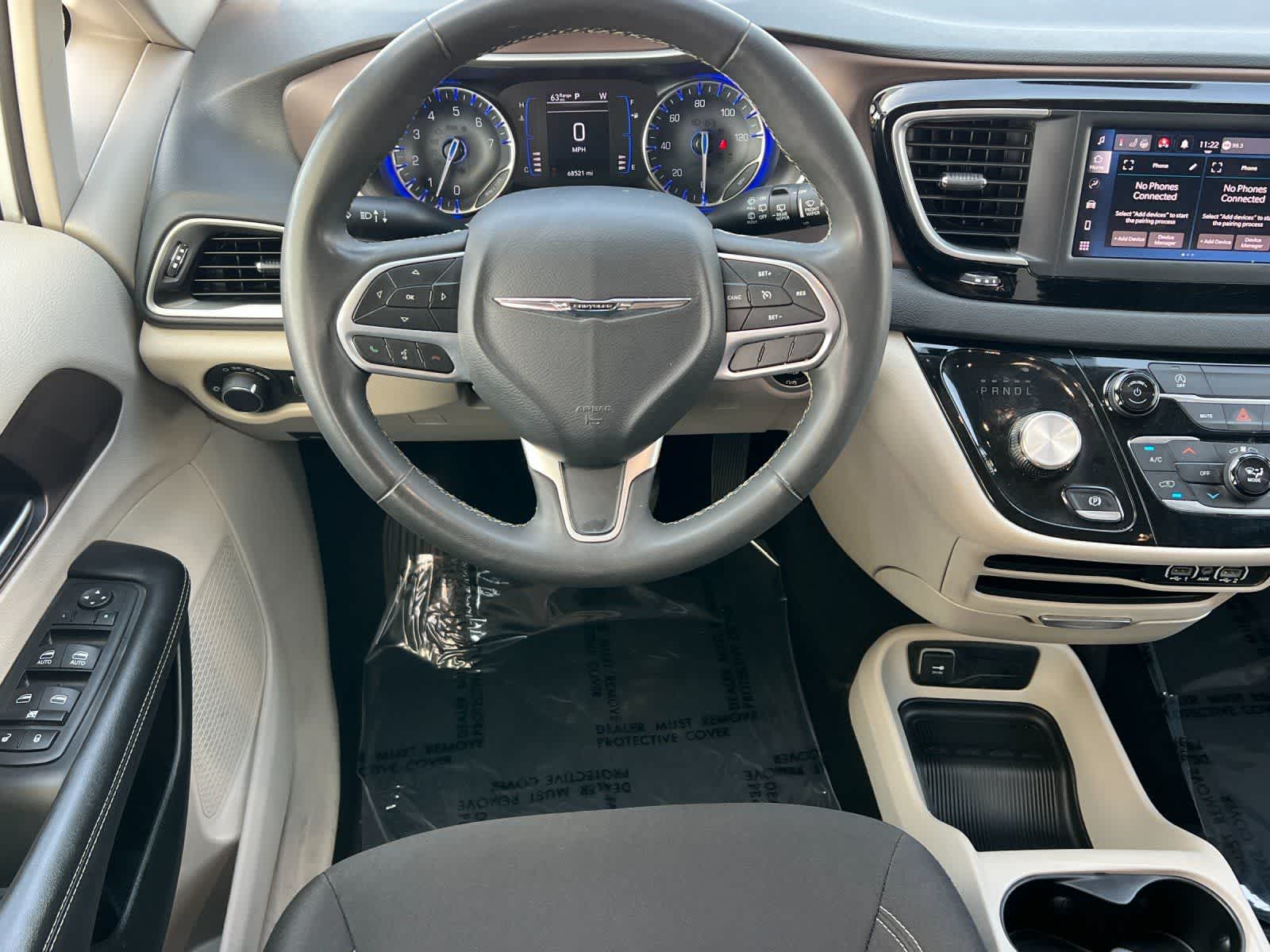 Thumbnail: 2023 Chrysler Voyager - 15