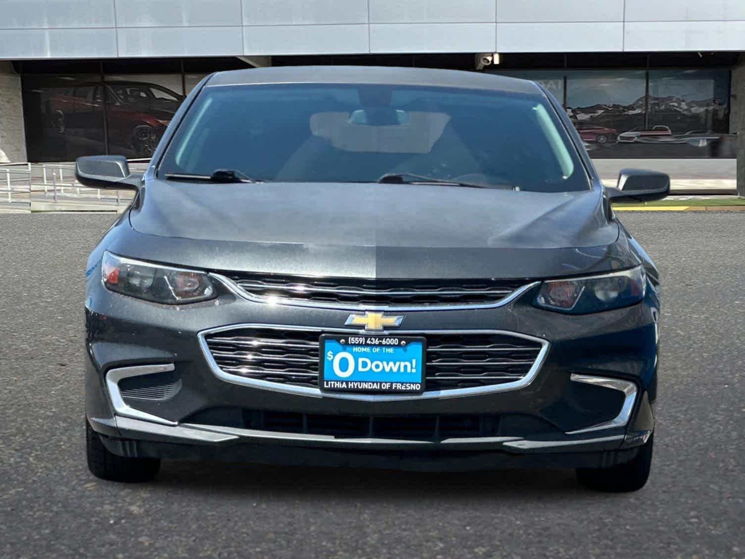Thumbnail: 2017 Chevrolet Malibu - 10
