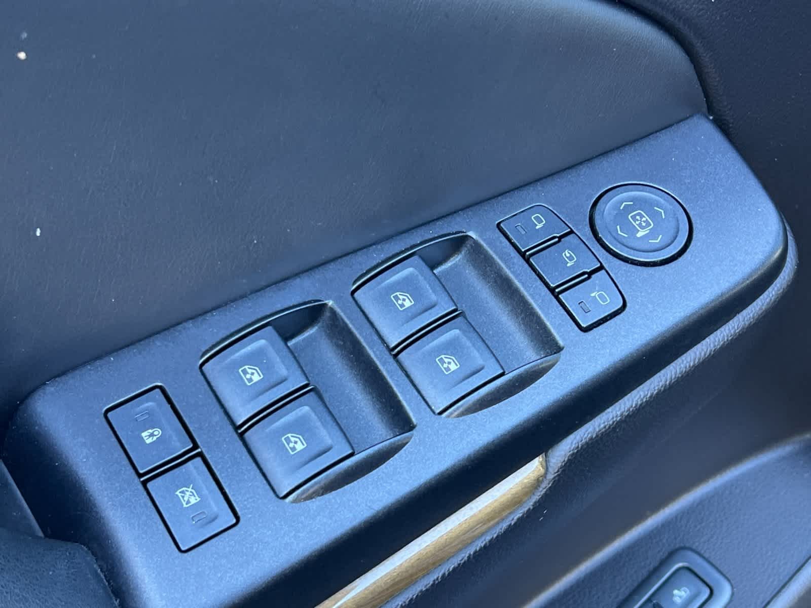 Thumbnail: 2016 GMC Yukon - 13