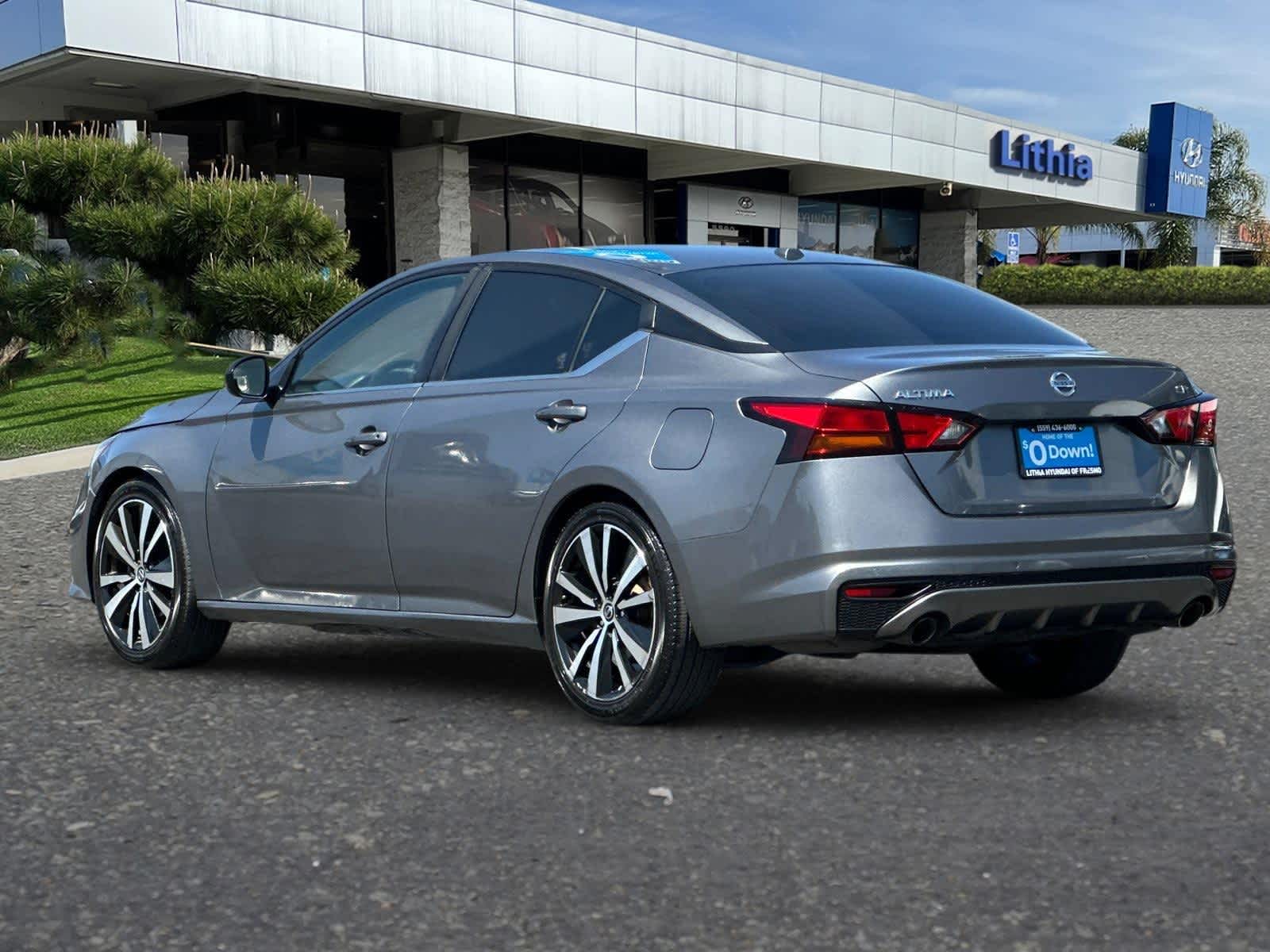 Thumbnail: 2020 Nissan Altima - 6