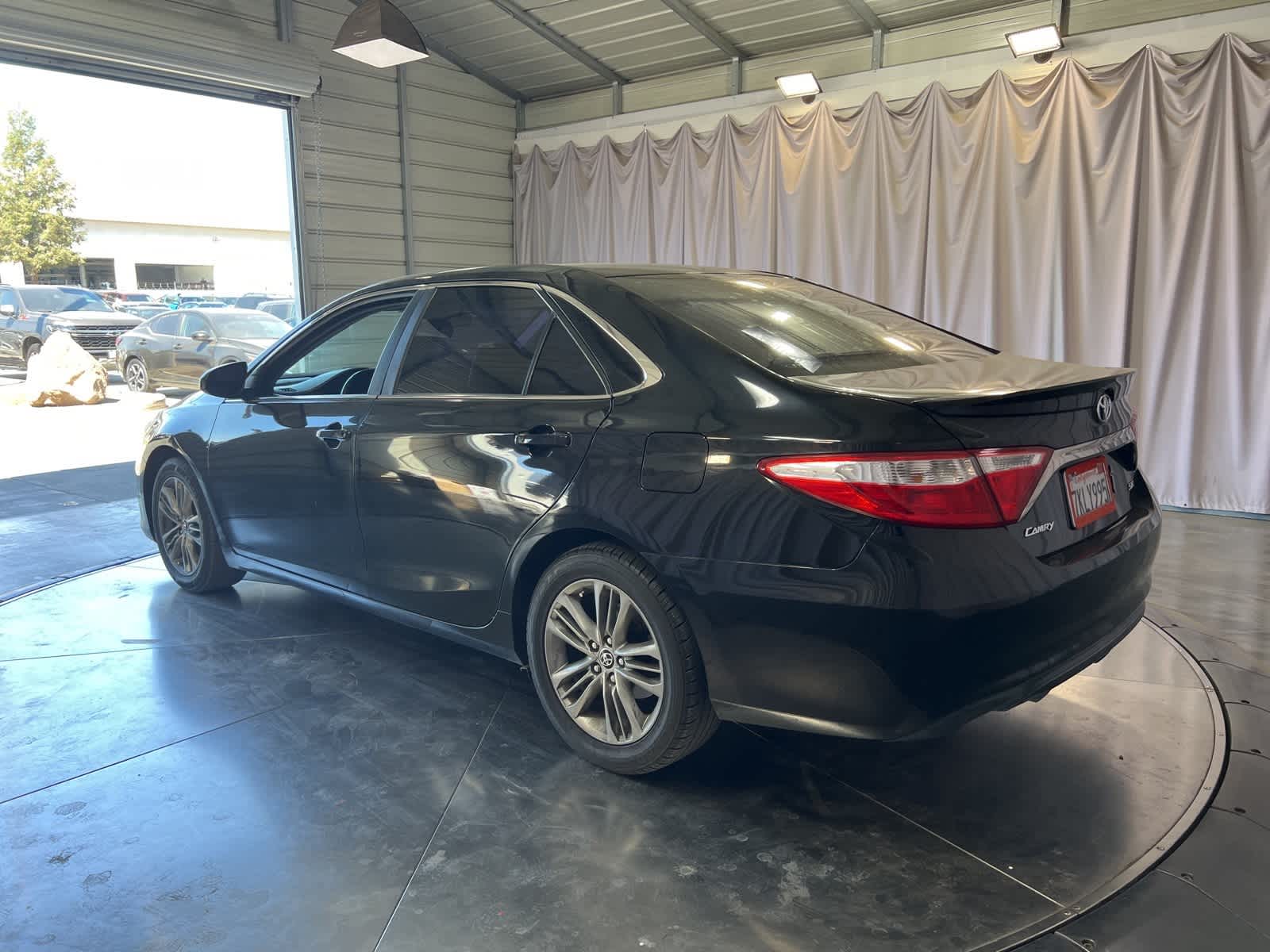 Thumbnail: 2015 Toyota Camry - 5