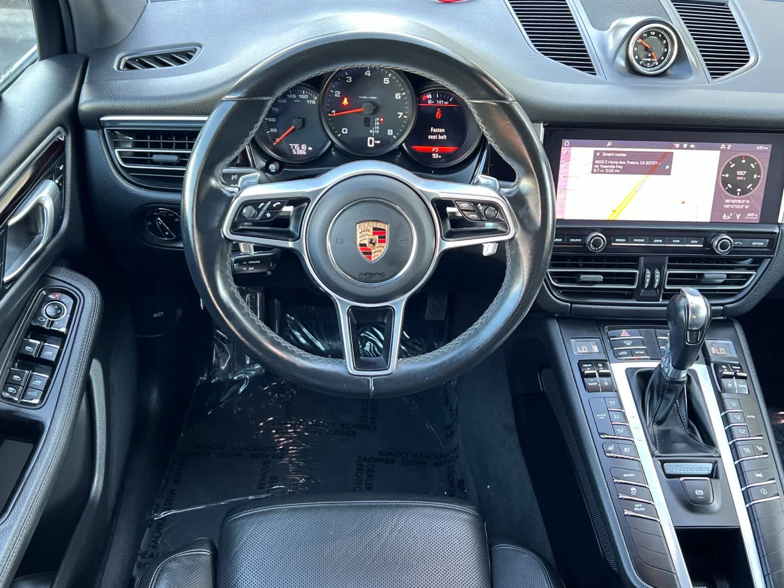 Thumbnail: 2020 Porsche Macan - 14