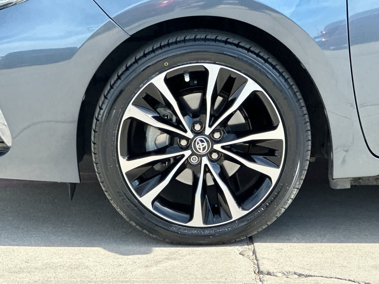 Thumbnail: 2018 Toyota Corolla - 24