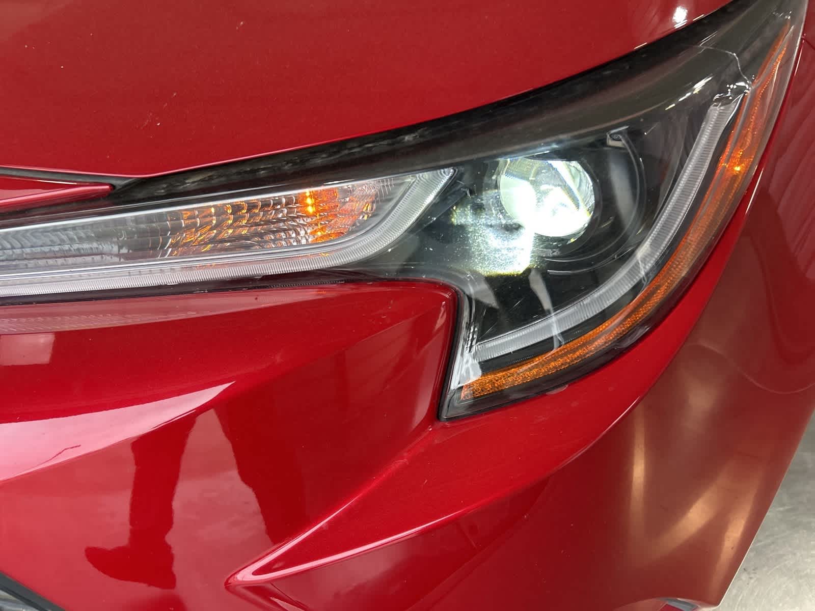 2021 Toyota Corolla LE Premium photo 2