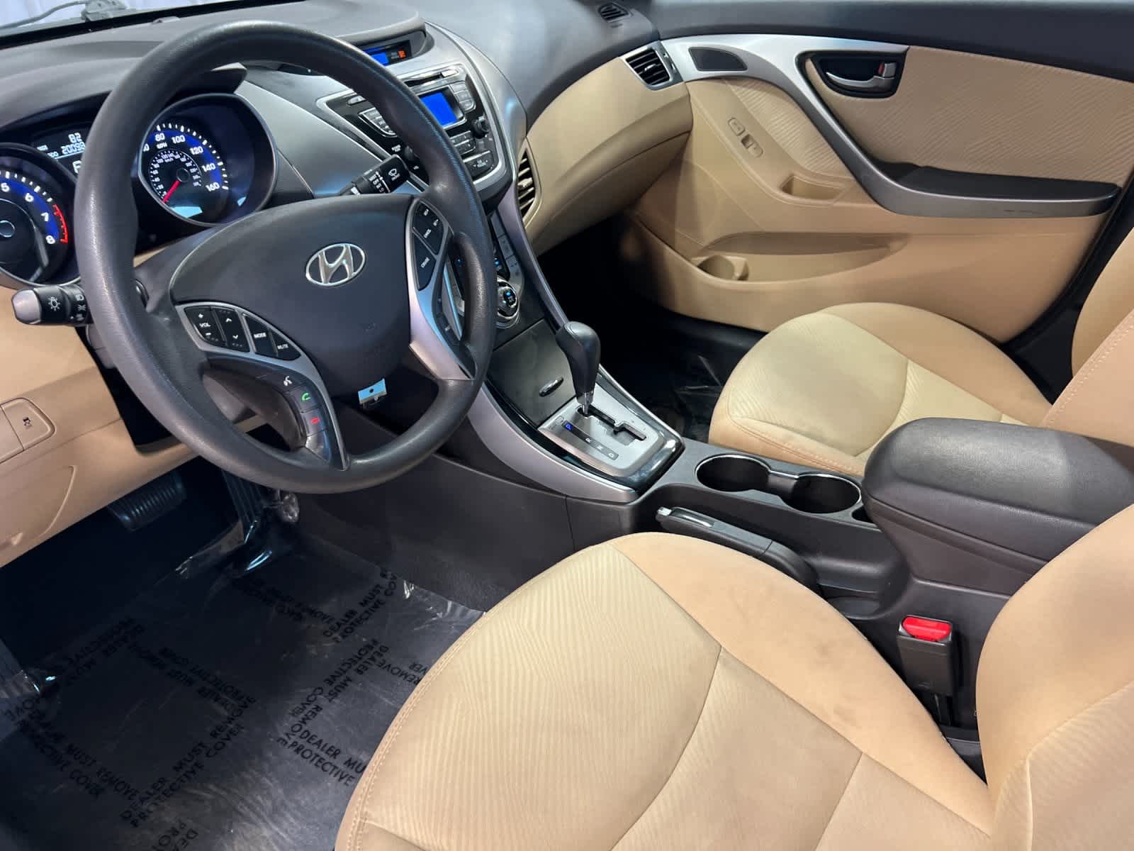 Thumbnail: 2013 Hyundai Elantra - 11