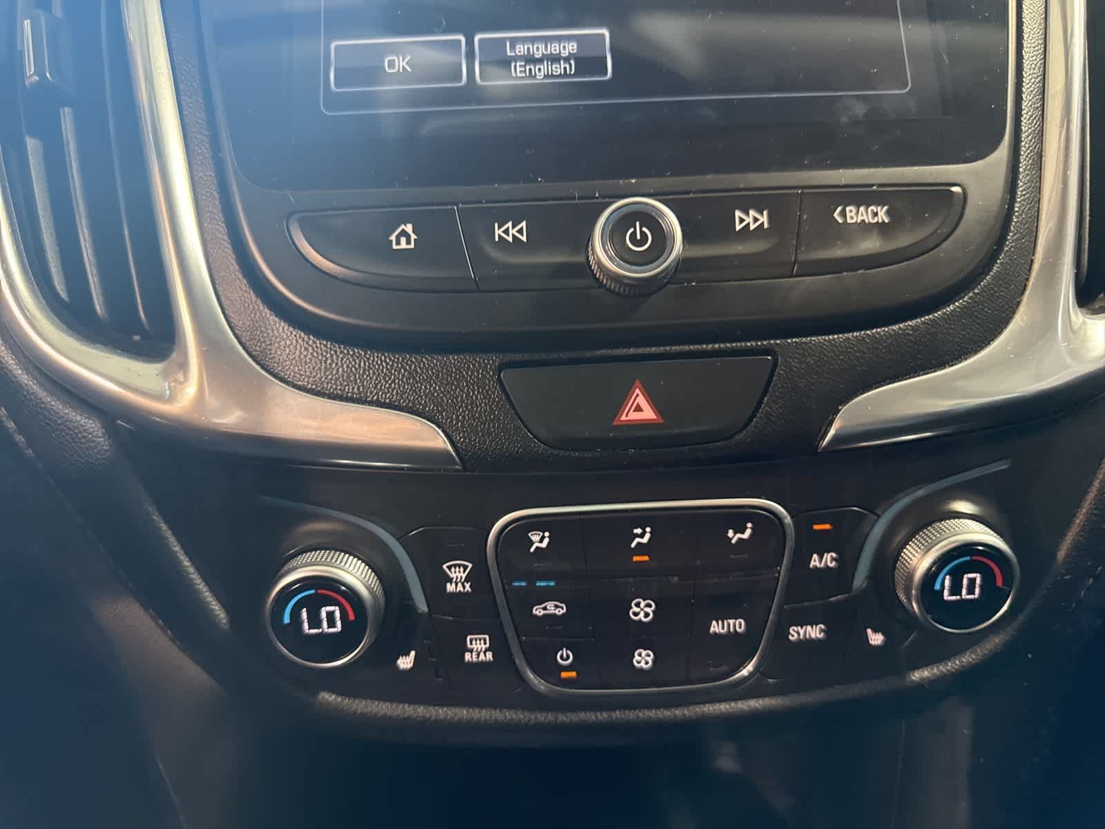 Thumbnail: 2018 Chevrolet Equinox - 25