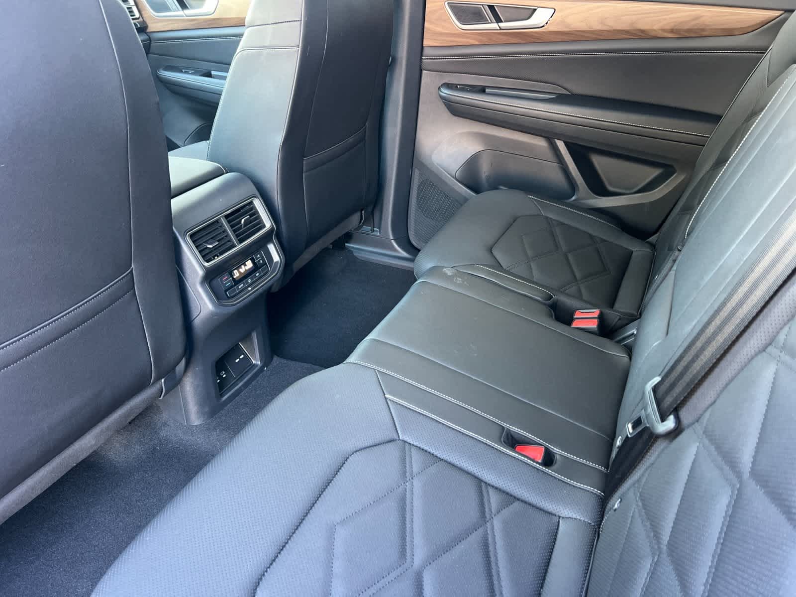 Thumbnail: 2025 Volkswagen Atlas - 5