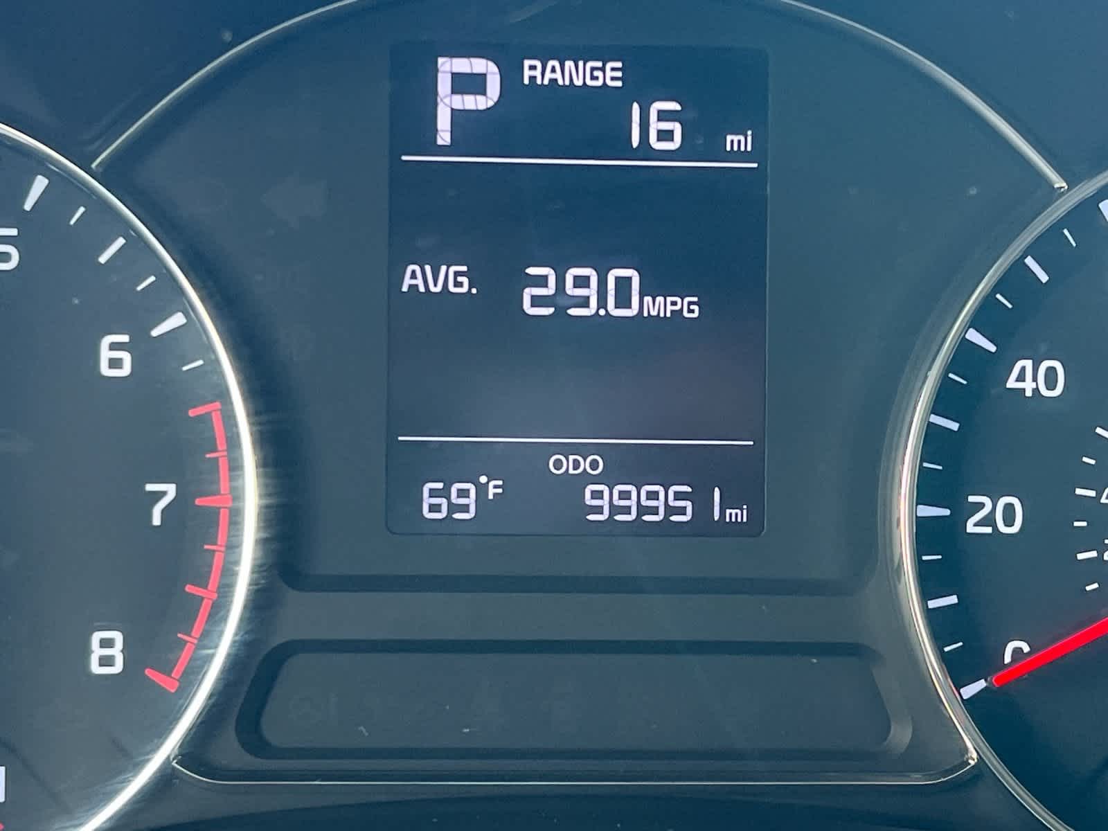 Thumbnail: 2018 Kia Forte - 23