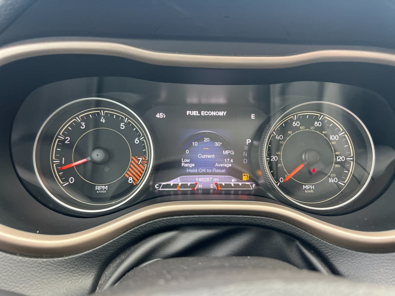 Thumbnail: 2015 Jeep Cherokee - 25