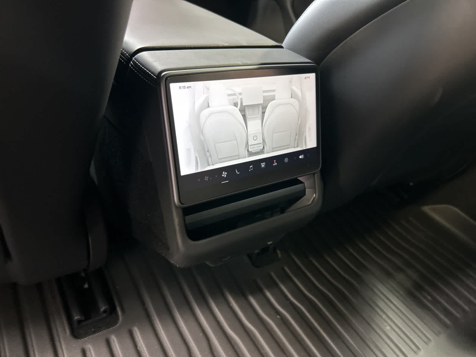 Thumbnail: 2025 Tesla Model 3 - 21