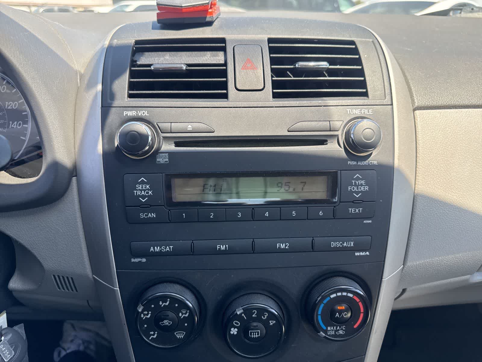 Thumbnail: 2010 Toyota Corolla - 24