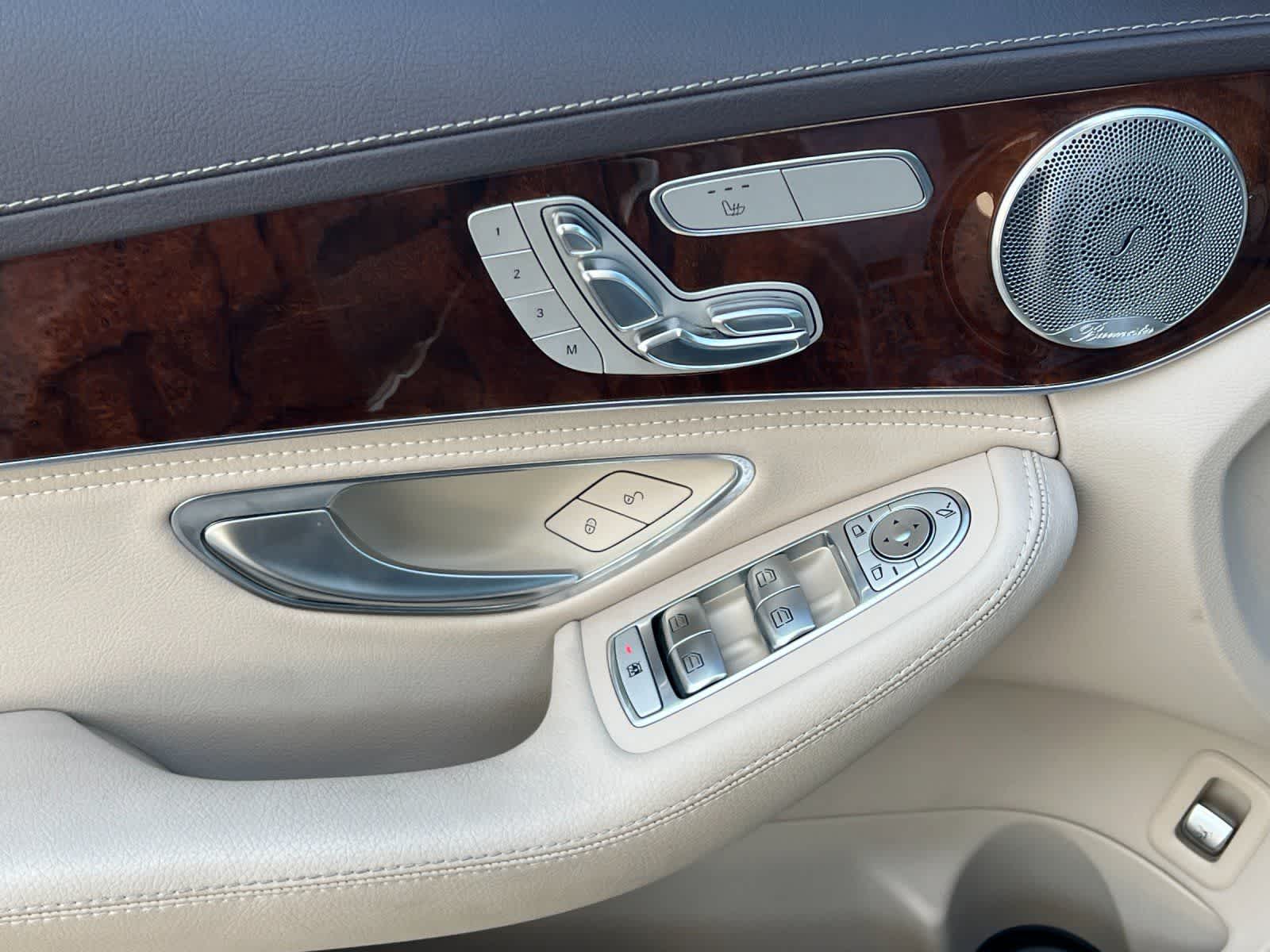 Thumbnail: 2015 Mercedes-Benz C-Class - 13