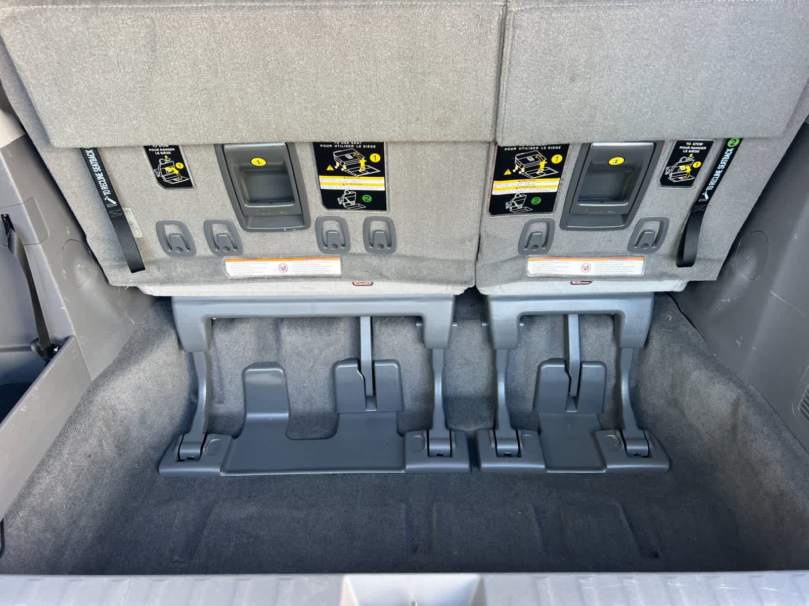 Thumbnail: 2017 Toyota Sienna - 17