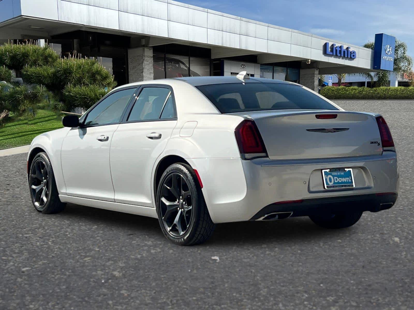 Thumbnail: 2021 Chrysler 300 - 7