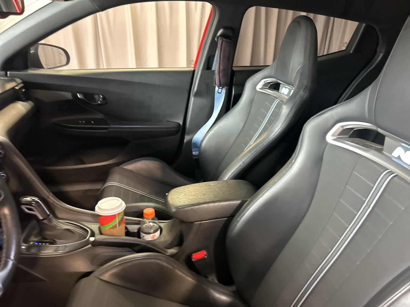 Thumbnail: 2022 Hyundai Veloster - 23