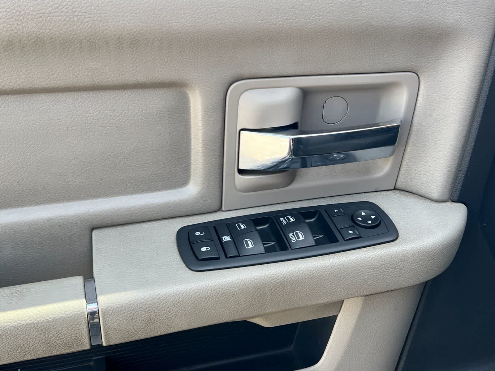 Thumbnail: 2010 Dodge Ram 1500 - 13