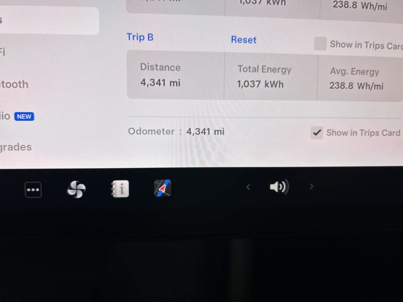 Thumbnail: 2025 Tesla Model 3 - 28