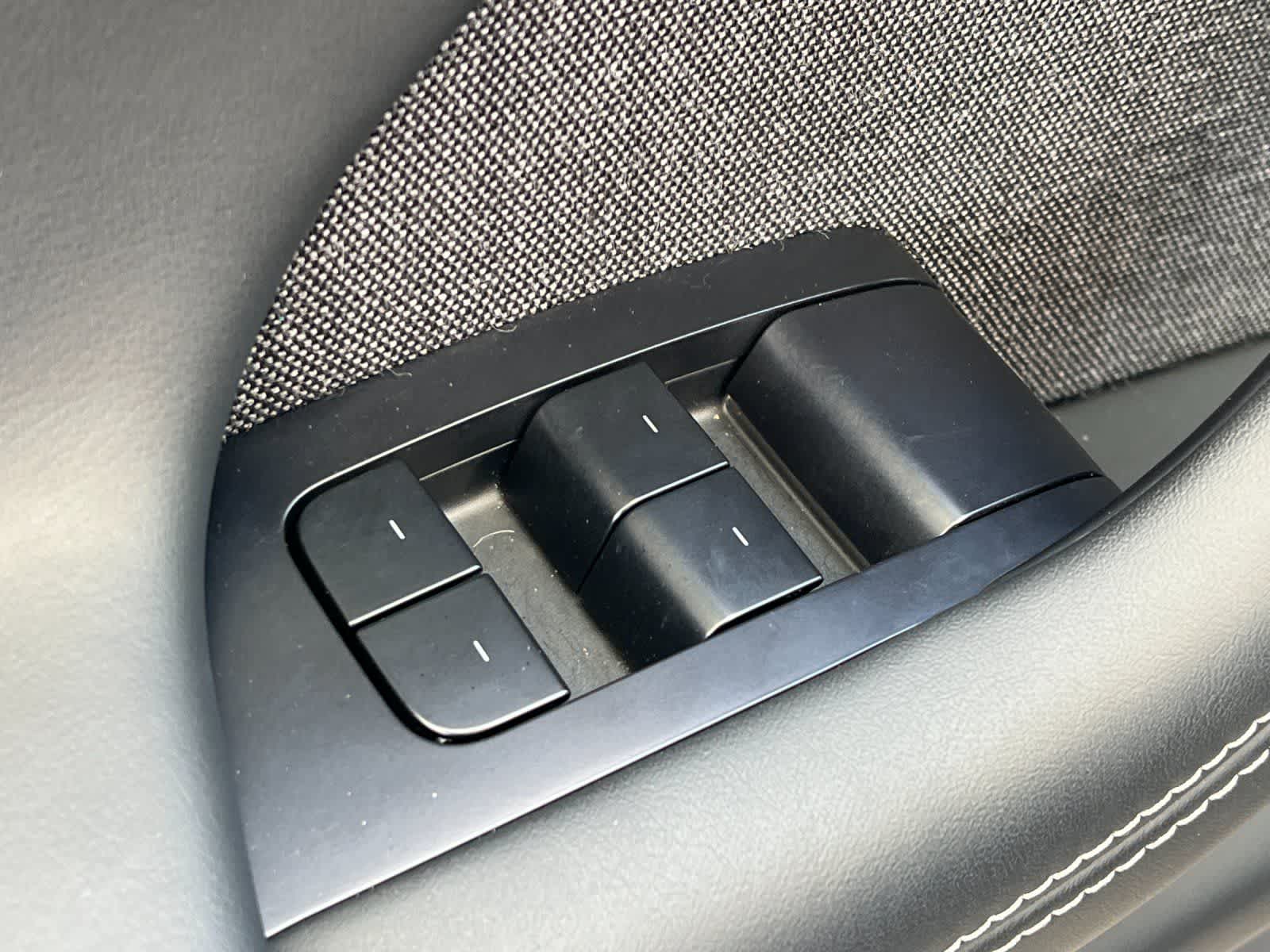 Thumbnail: 2023 Tesla Model X - 14