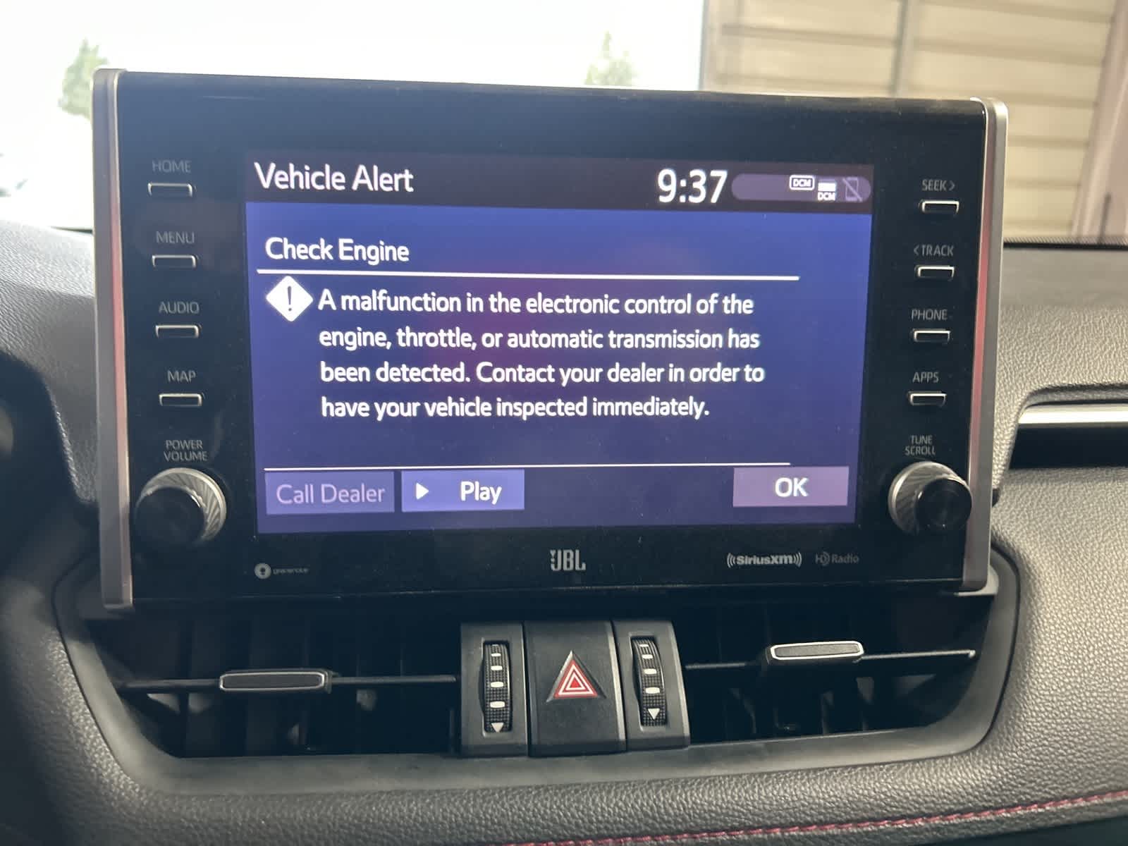 Thumbnail: 2021 Toyota RAV4 - 28