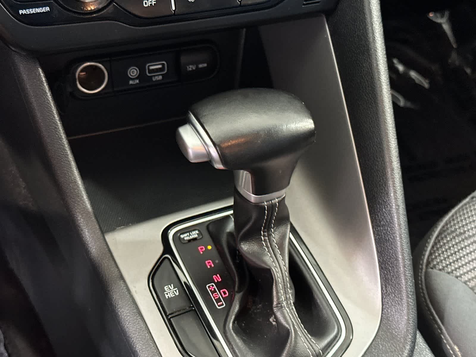 Thumbnail: 2018 Kia Niro - 21