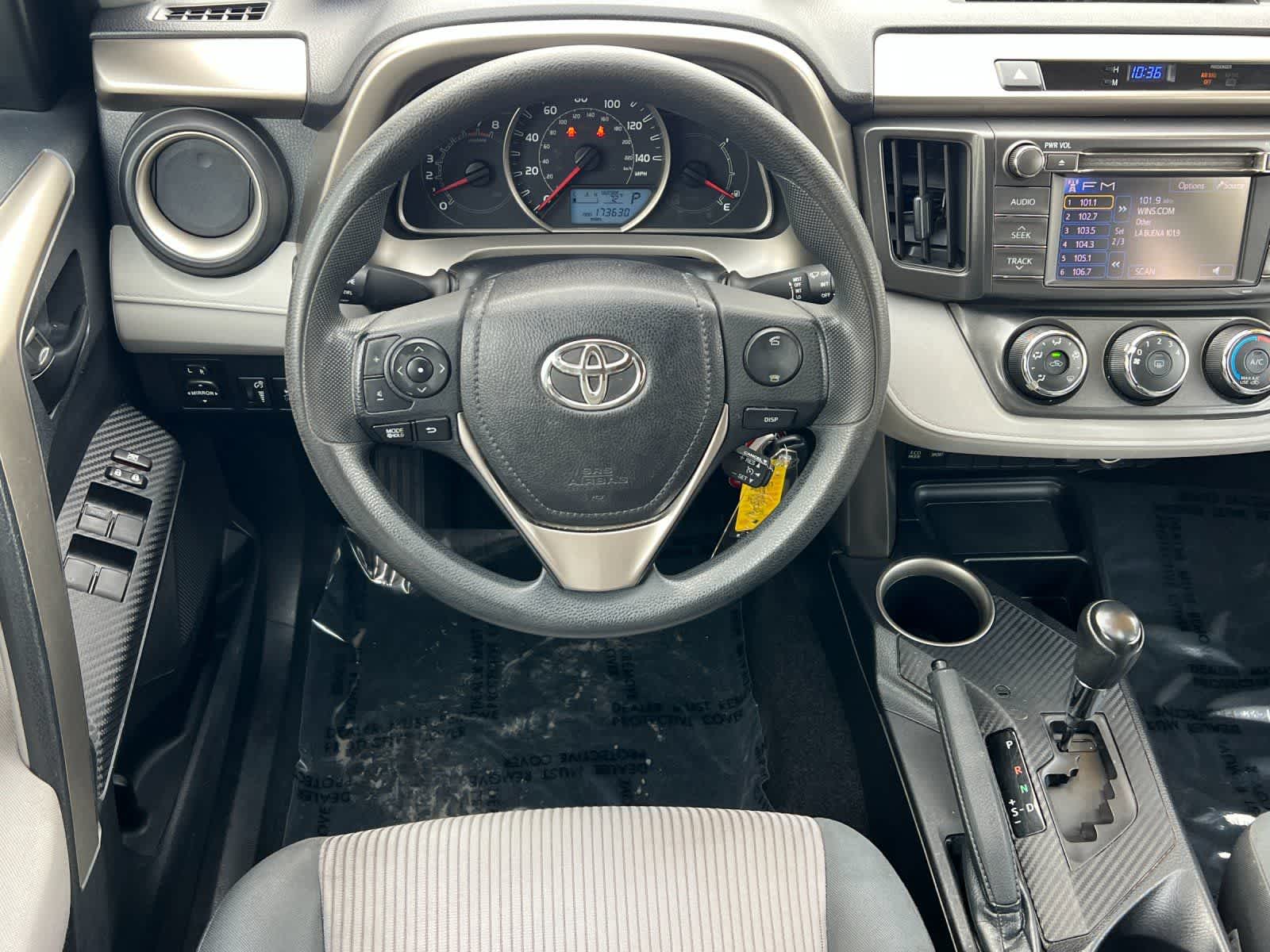 Thumbnail: 2013 Toyota RAV4 - 15