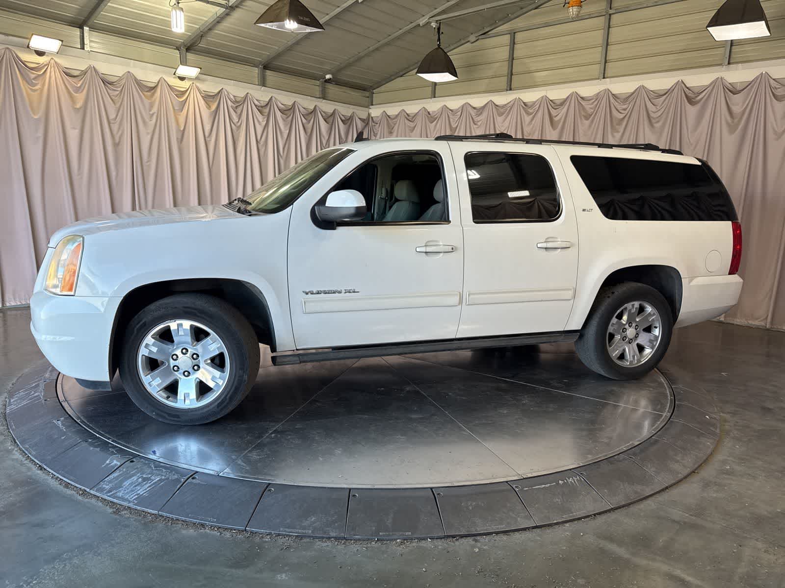 2012 GMC Yukon XL 1500 SLT photo 3